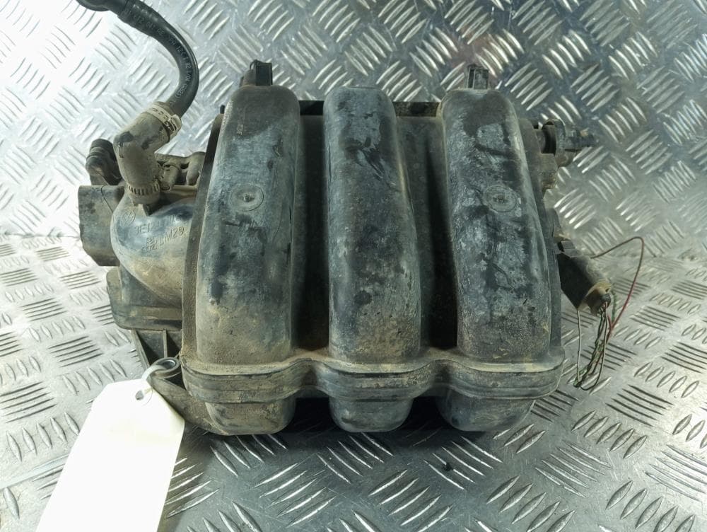 Коллектор впускной к Volkswagen Polo 4 (01-05)