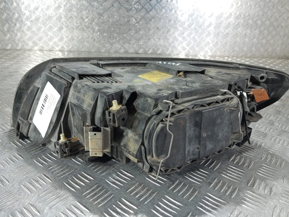 Фара правая к Volvo S40 2 (04-07)