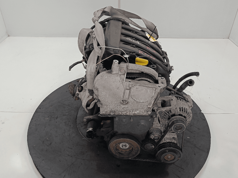Двигатель к Renault Scenic 2 (03-06)