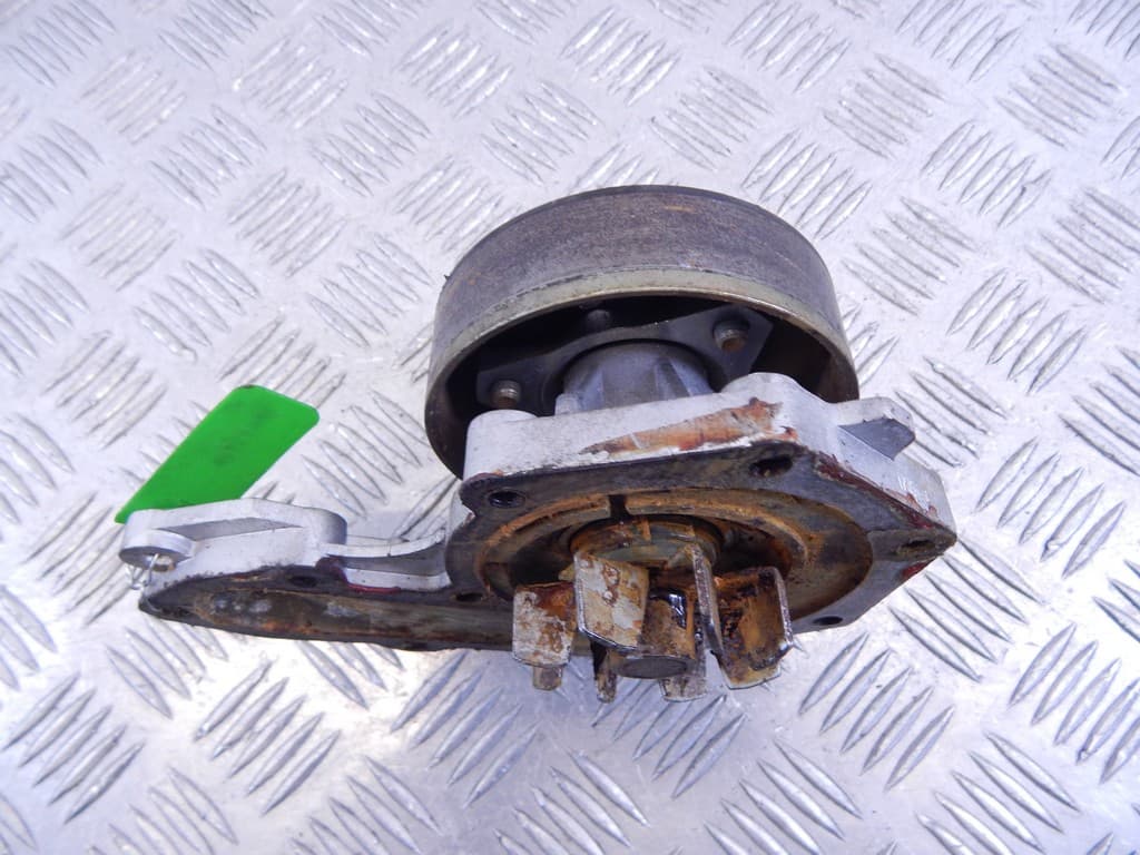 Помпа к Renault Laguna 1 Рестайлинг (98-01)