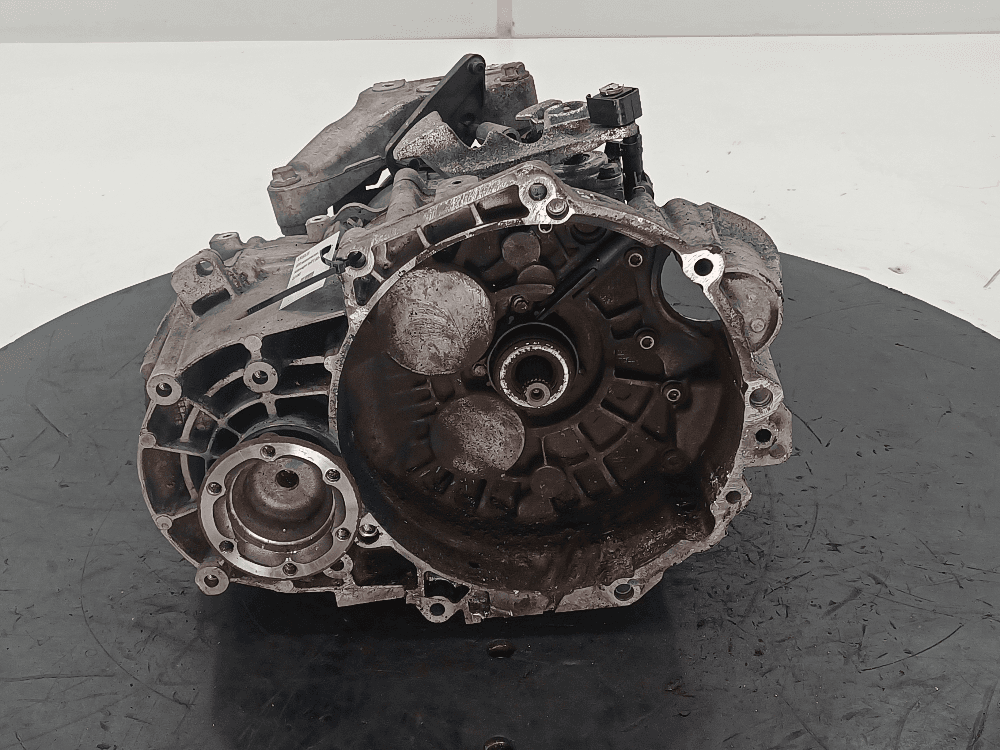 КПП механическая (МКПП) к Volkswagen Golf 5 (03-09)