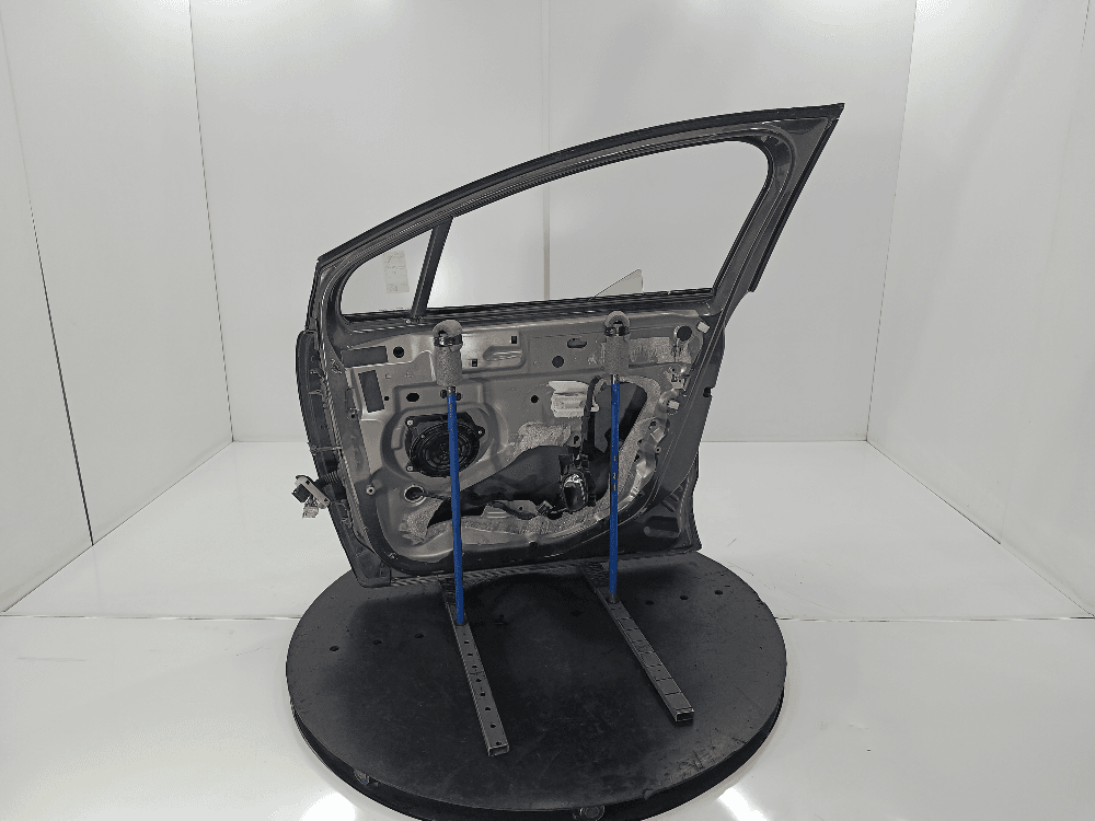 Дверь передняя правая к Peugeot 3008 1 (10-13)