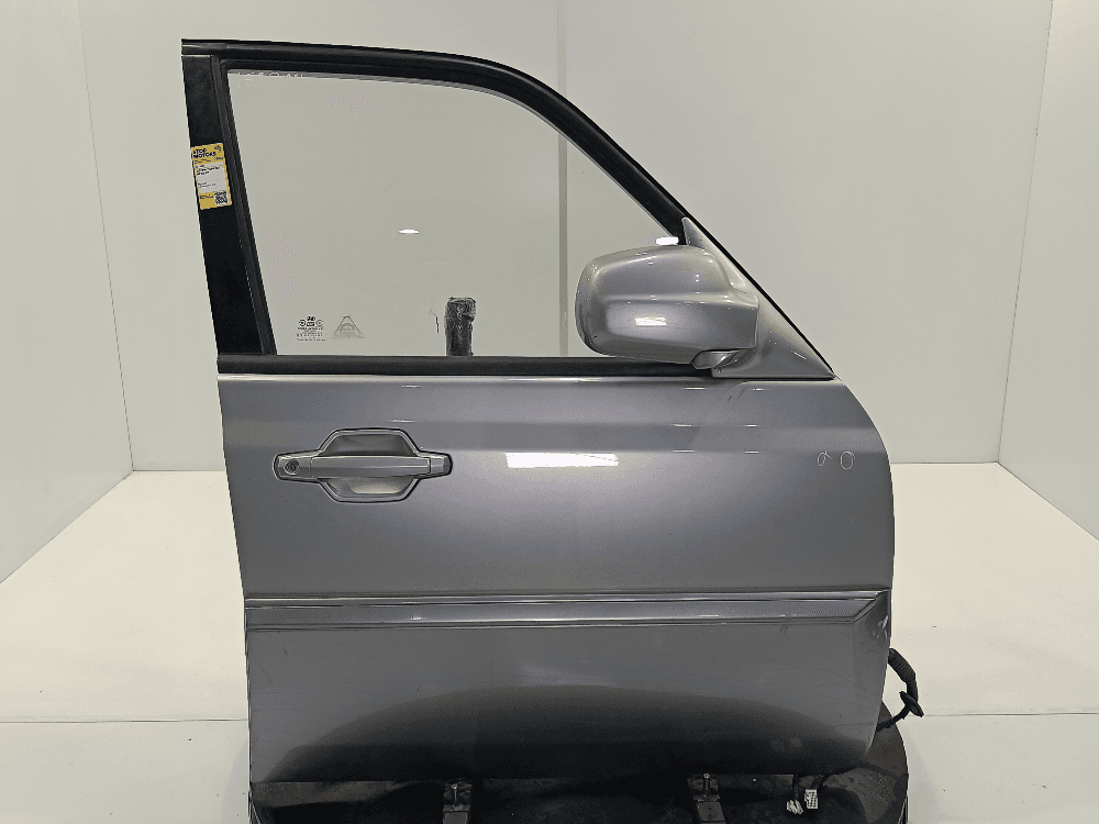 Дверь передняя правая к Hyundai Terracan (01-04)