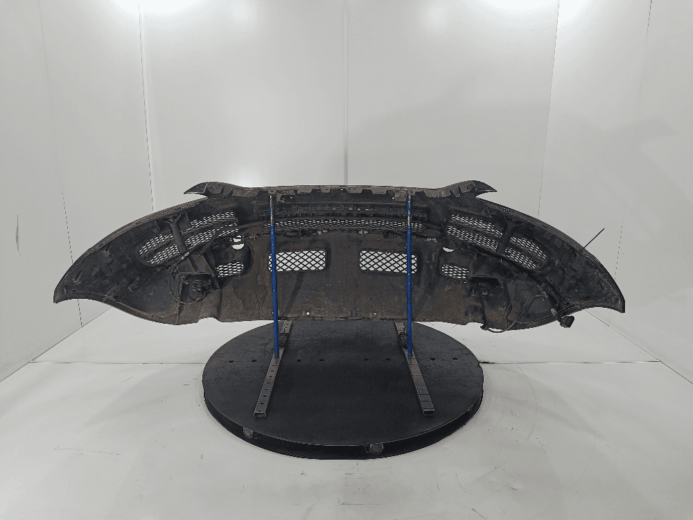 Бампер передний к Volkswagen Touareg 1 (02-07)