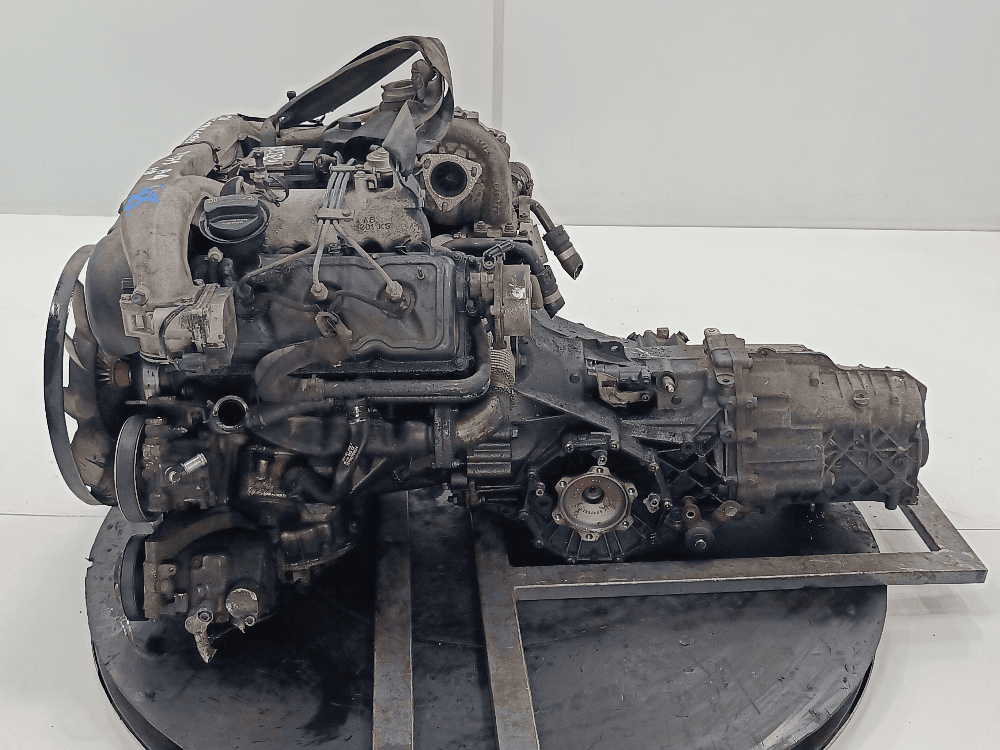 Двигатель к Audi A4 B7 (04-09)