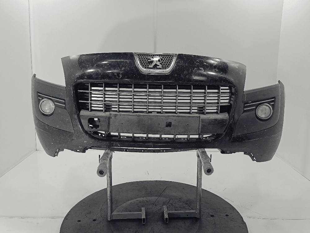 Бампер передний к Peugeot 3008 1 (10-13)
