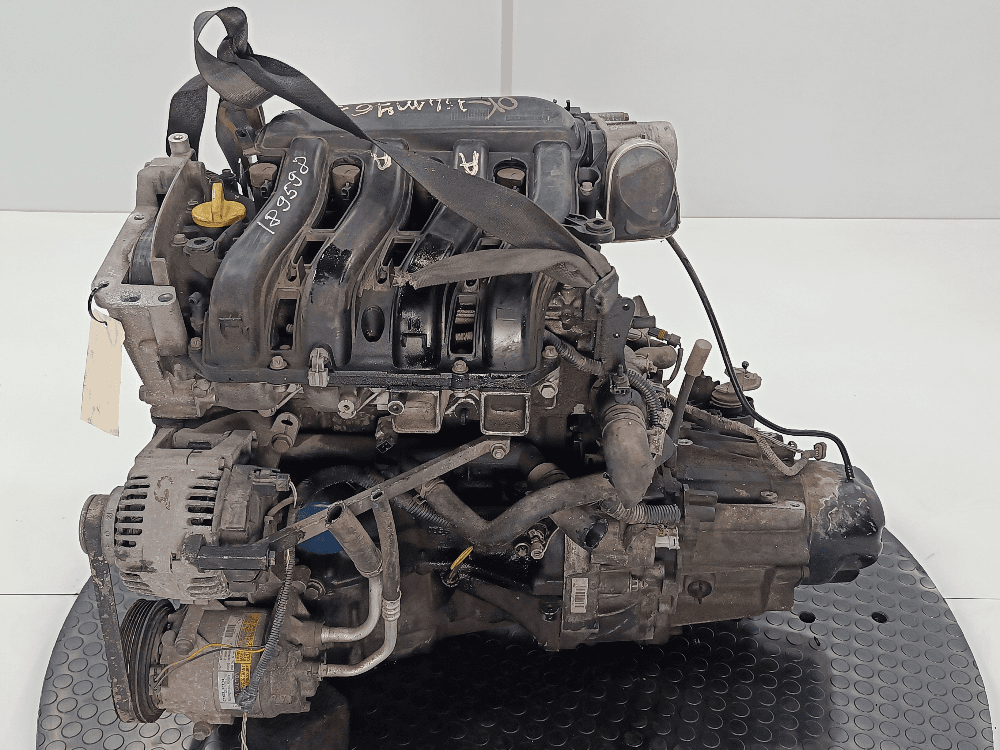 Двигатель к Renault Scenic 2 (03-06)