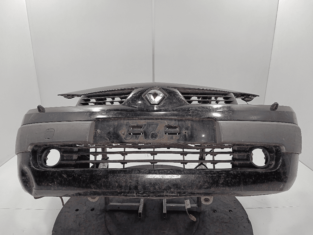 Бампер передний к Renault Megane 2 (02-06)
