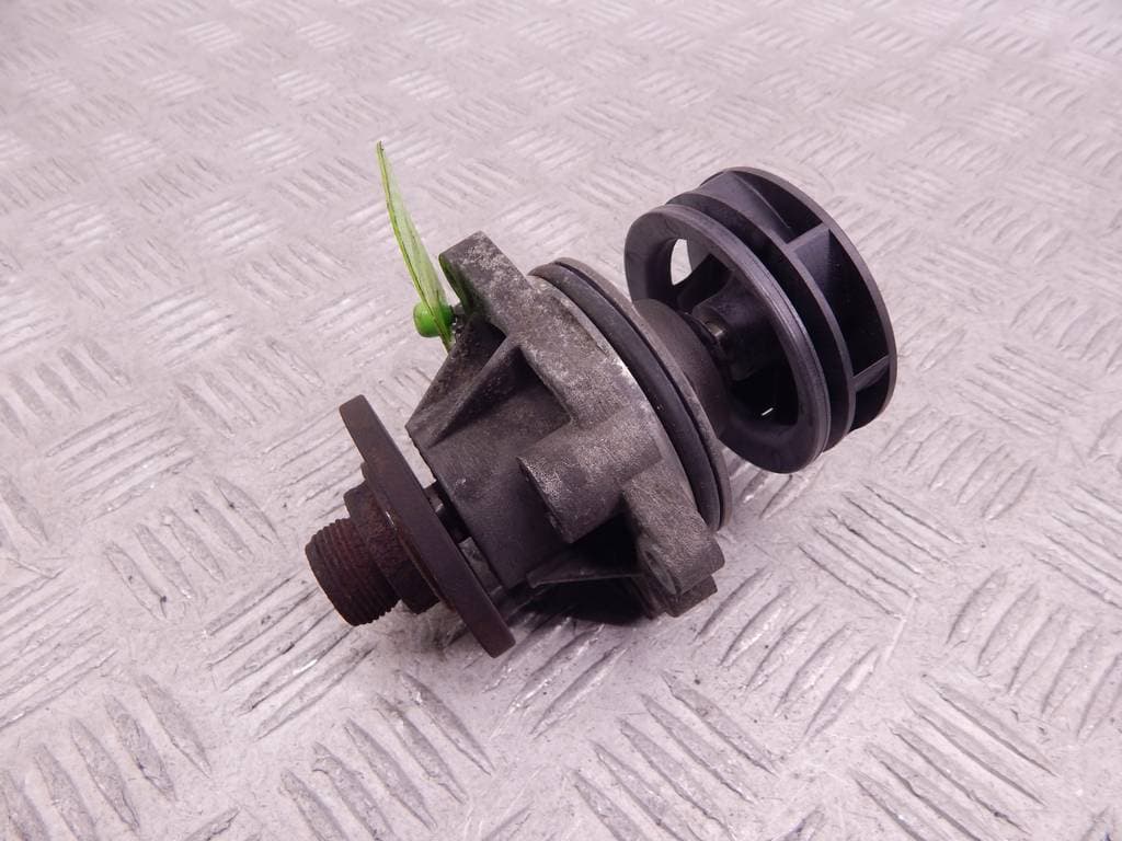 Помпа к BMW 3 E46 (97-03)