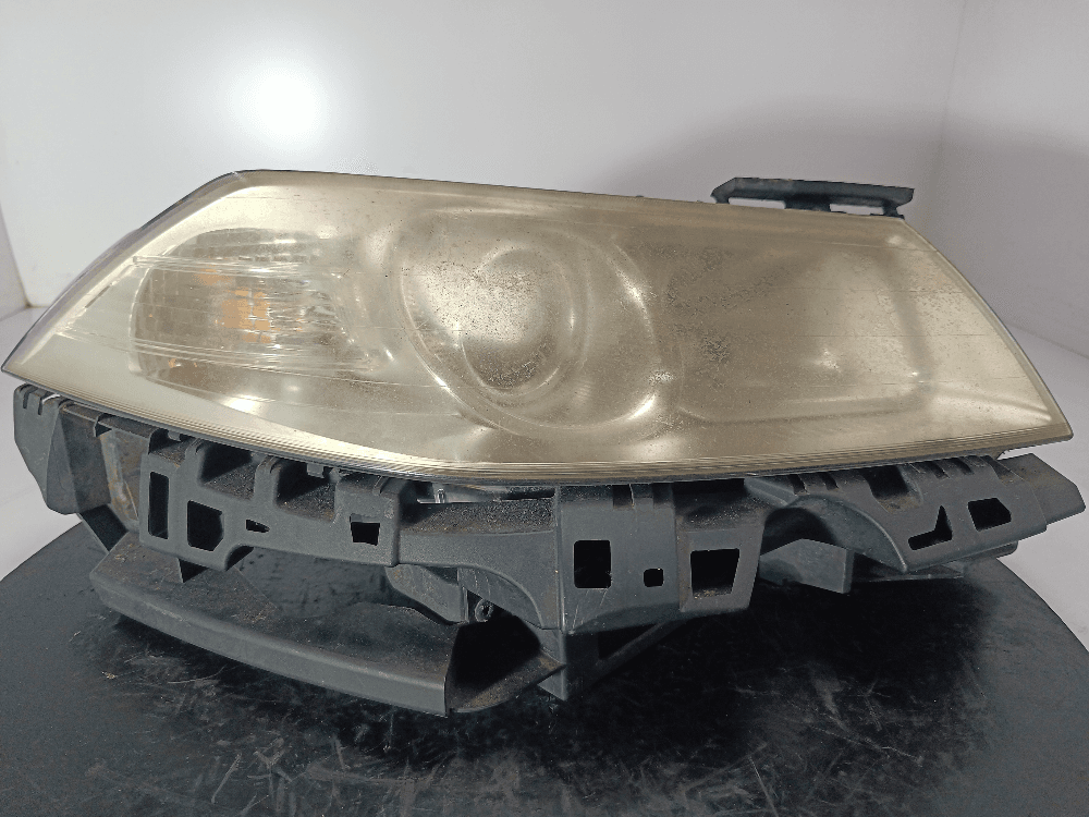 Фара правая к Renault Megane 2 (02-06)