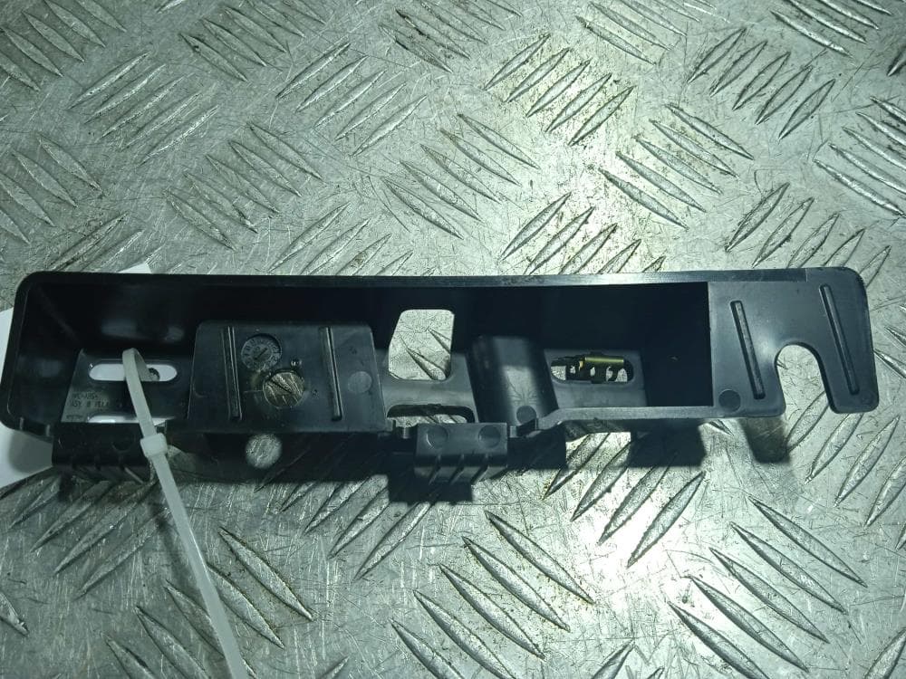 Кронштейн к Tesla Model X (15-21)