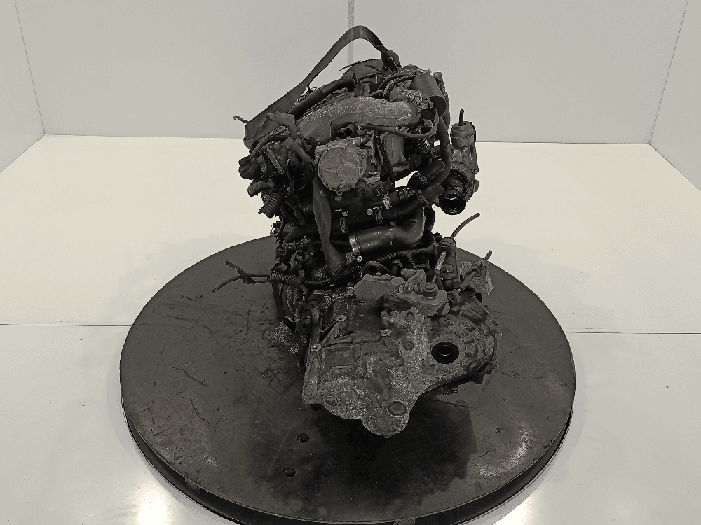 Двигатель к Renault Scenic 2 (03-06)