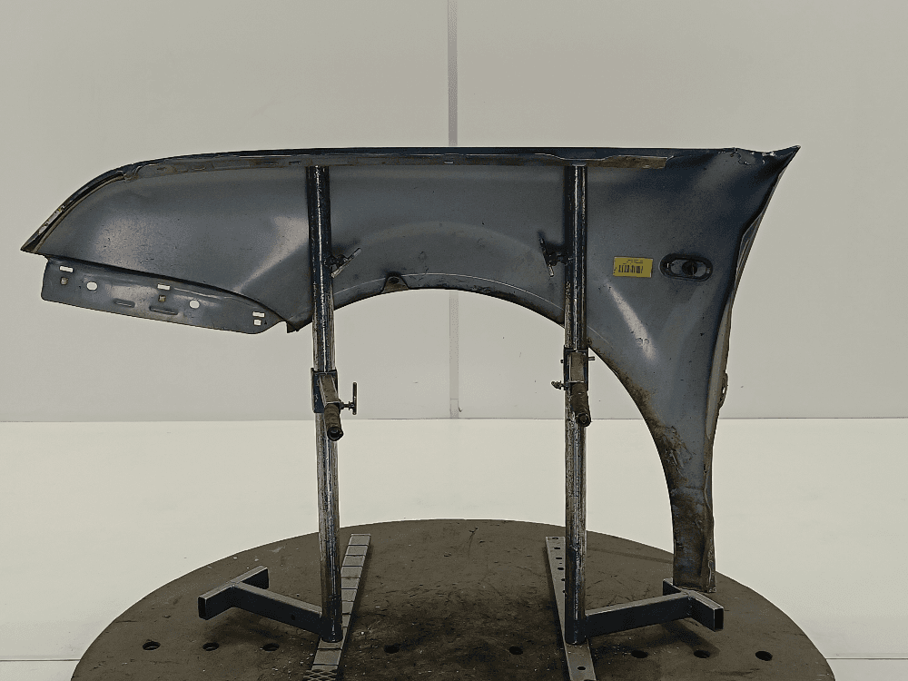 Крыло переднее правое к Volkswagen Bora (98-05)