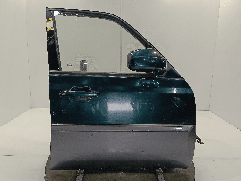 Дверь передняя правая к Hyundai Terracan (01-04)