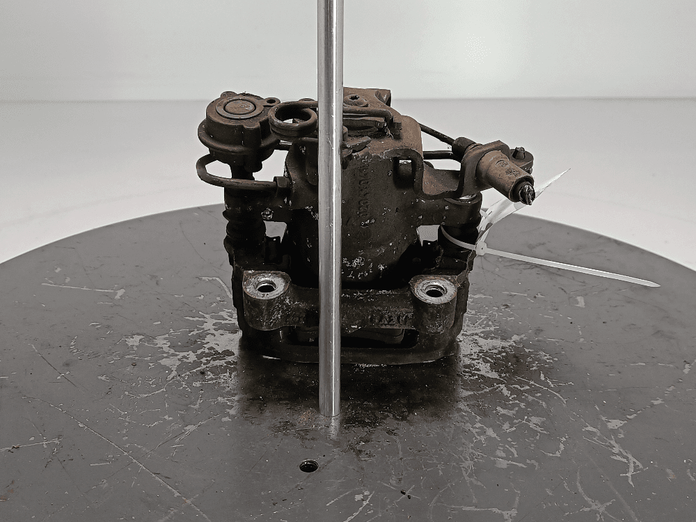 Суппорт задний левый к Citroen C4 Picasso 1 (06-13)