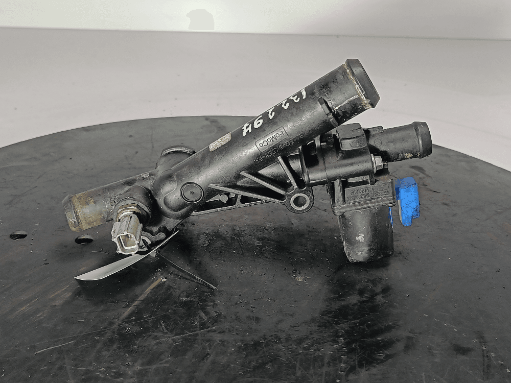 Фланец (тройник) системы охлаждения к Volvo S60 2 (10-13)