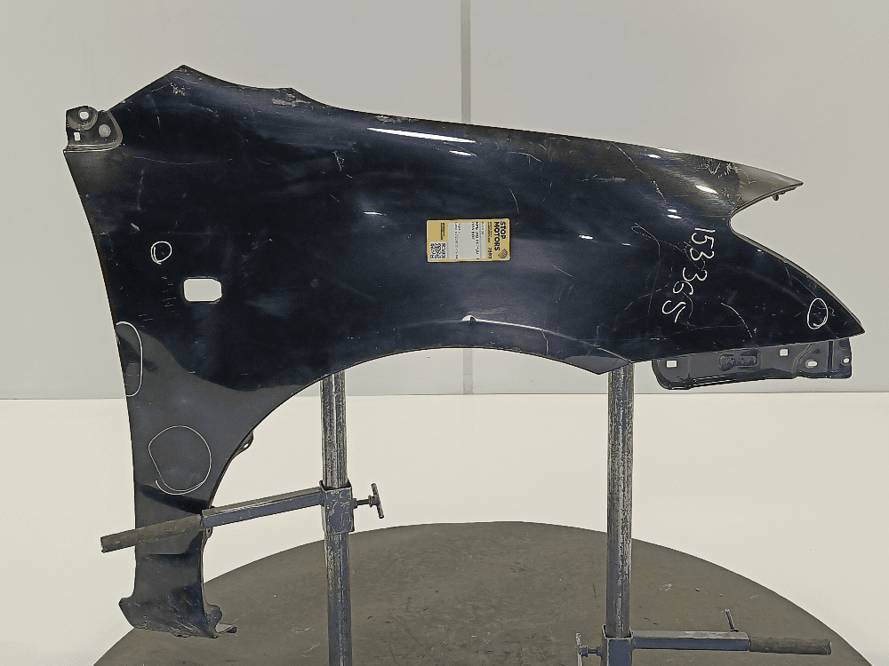 Крыло переднее правое к Toyota Corolla E120/E130 (02-04)