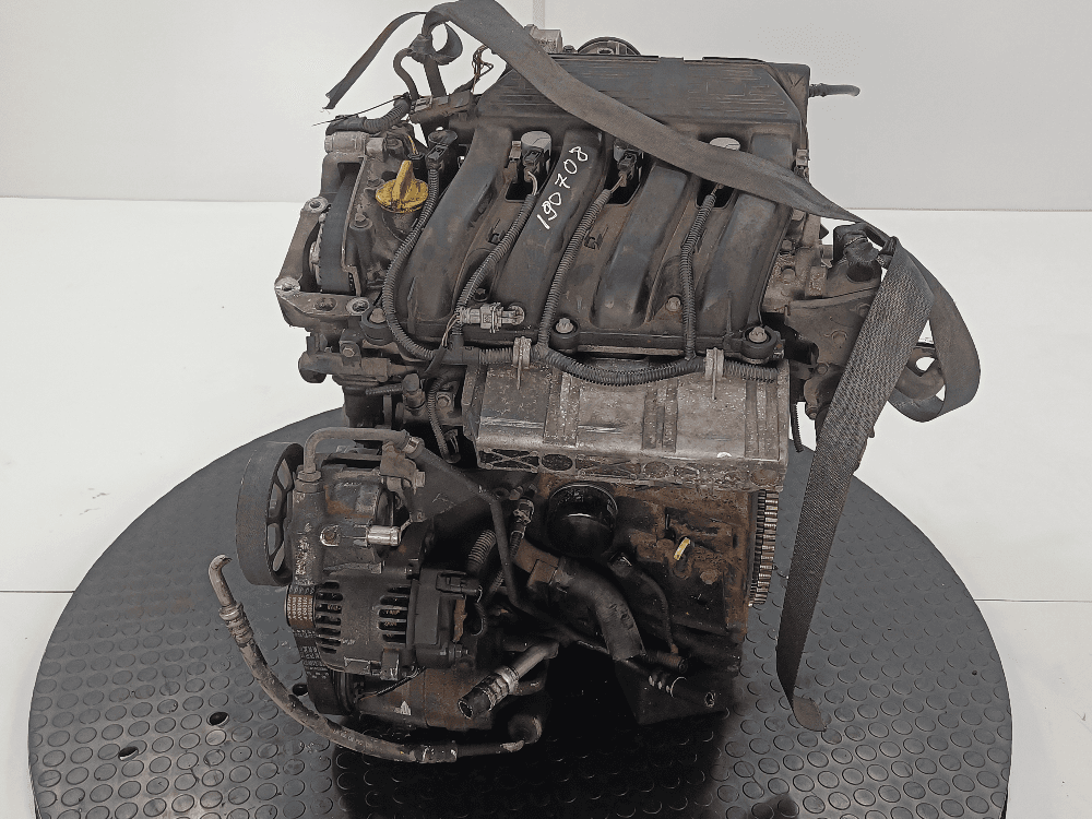 Двигатель к Renault Laguna 2 (01-05)