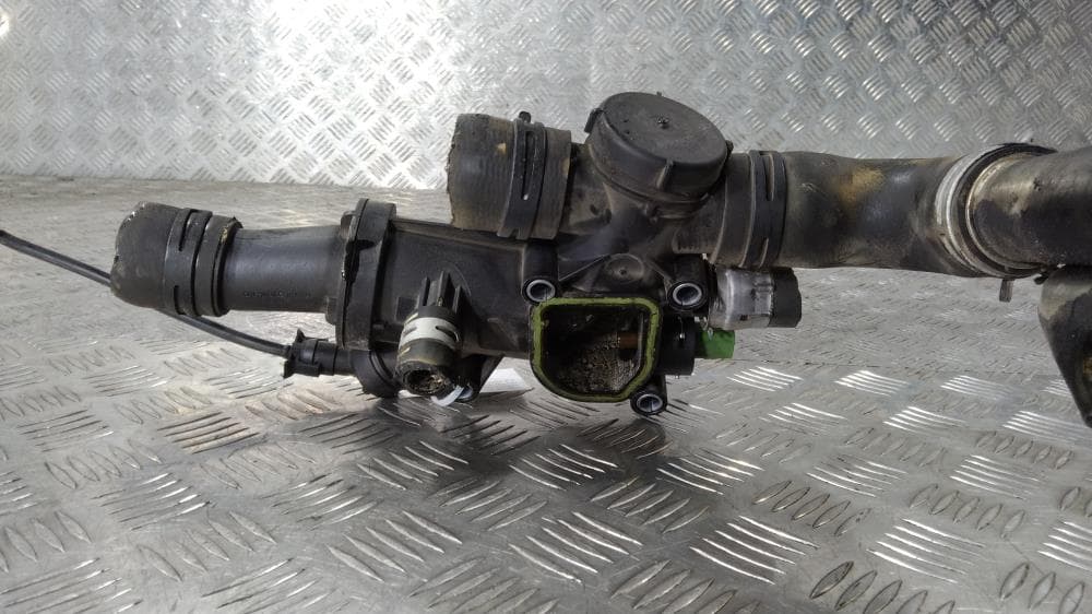 Корпус термостата к Citroen C4 1 (04-08)