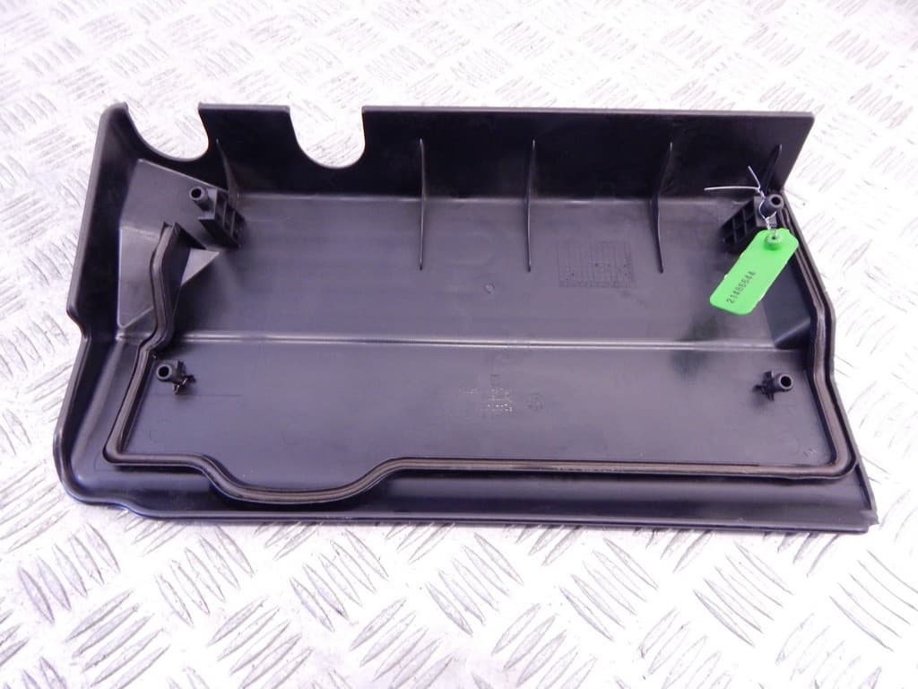 Декоративная крышка двигателя к BMW 1 E81/E82/E87/E88 (04-07)