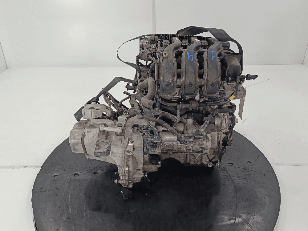 Двигатель к Peugeot 208 1 (12-15)