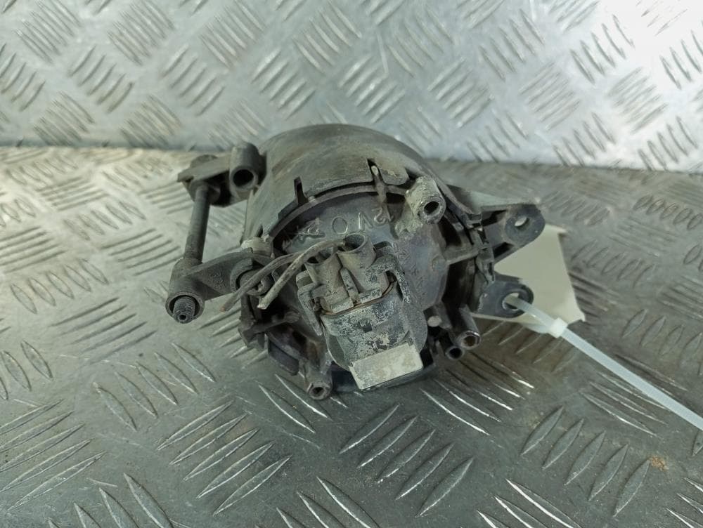 Фара противотуманная левая к Audi A4 B6 (01-05)