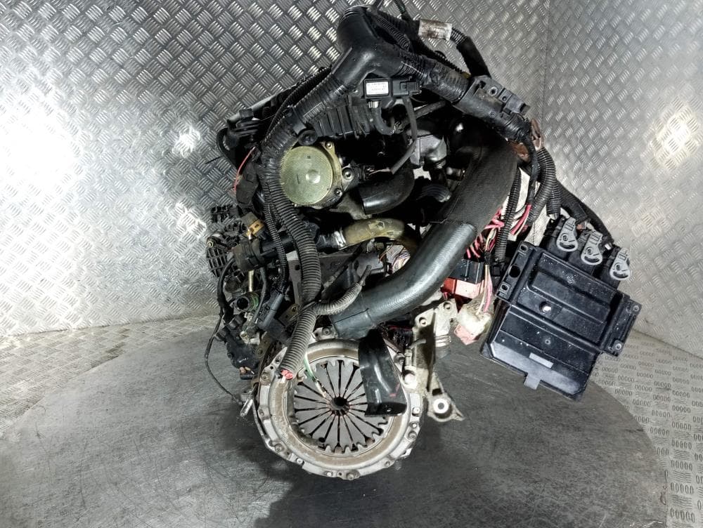 Двигатель к Renault Clio 2 Рестайлинг (01-03)