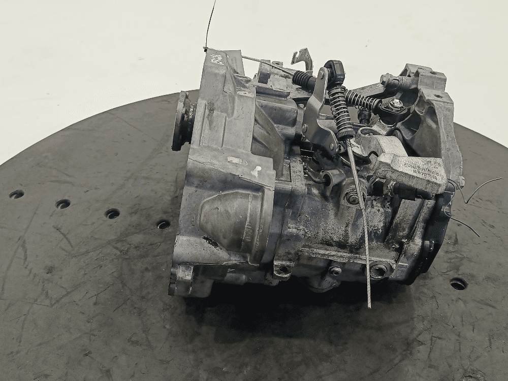 КПП механическая (МКПП) к Volkswagen Golf 5 (03-09)