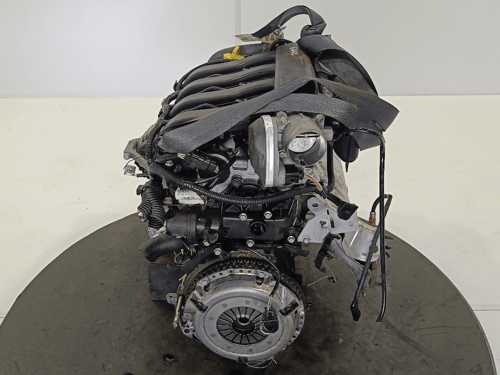 Двигатель к Renault Scenic 2 (03-06)