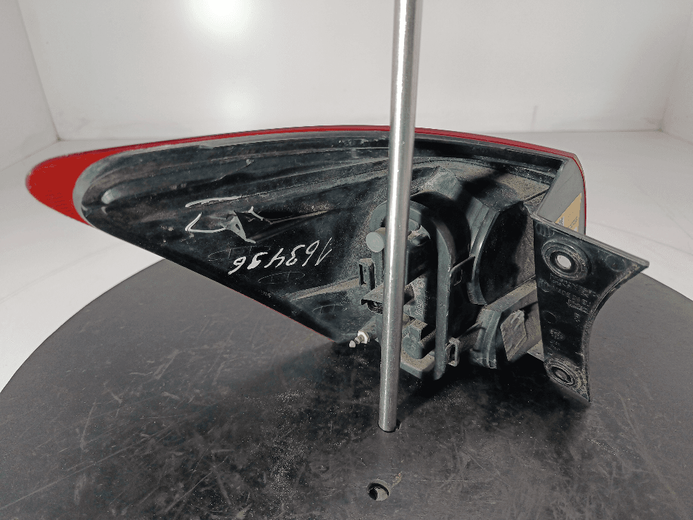 Фонарь задний правый к Nissan  Qashqai 1 (07-10)