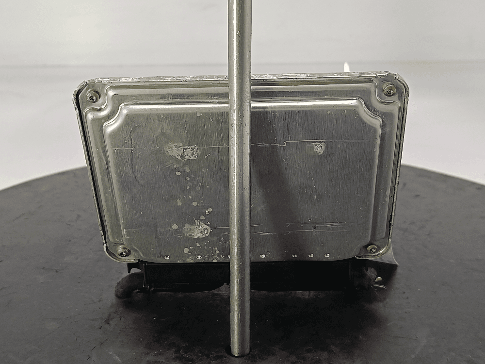 Блок управления двигателем к Audi A4 B6 (01-05)