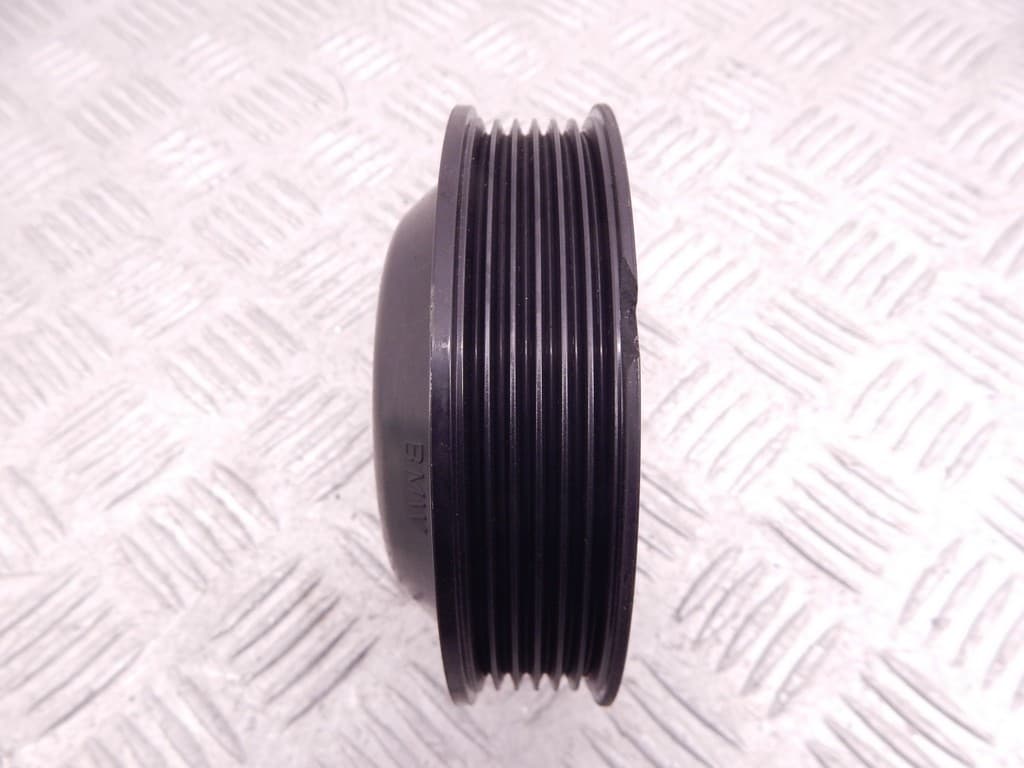 Шкив помпы к BMW 5 E60/E61 (02-07)