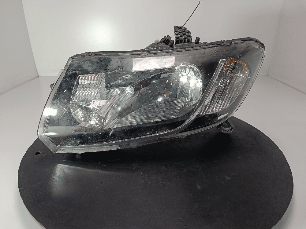 Фара левая к Renault Logan 1 Рестайлинг (08-15)