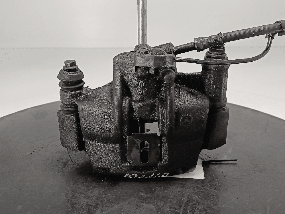 Суппорт передний левый к Mercedes Vito W638 (96-03)