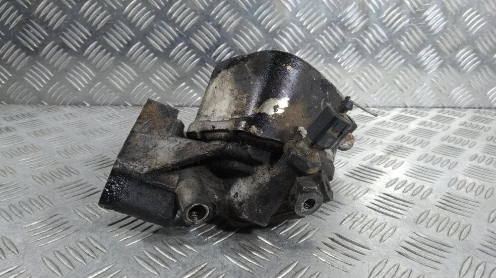 Теплообменник масляного фильтра к Volkswagen Passat B5 (96-00)