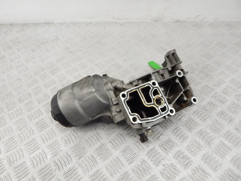 Корпус масляного фильтра к BMW 5 E60/E61 (02-07)