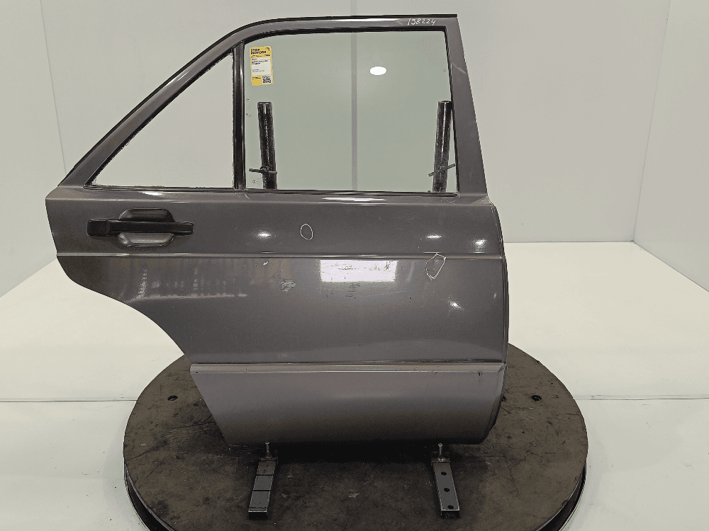 Дверь задняя правая к Mercedes 190 W201 (82-93)