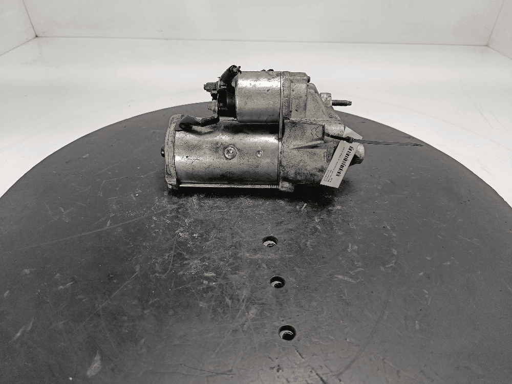 Стартер к Renault Scenic 2 (03-06)