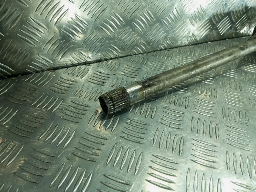 Полуось передняя правая (приводной вал, ШРУС) к BMW X6 E71/E72 (08-12)