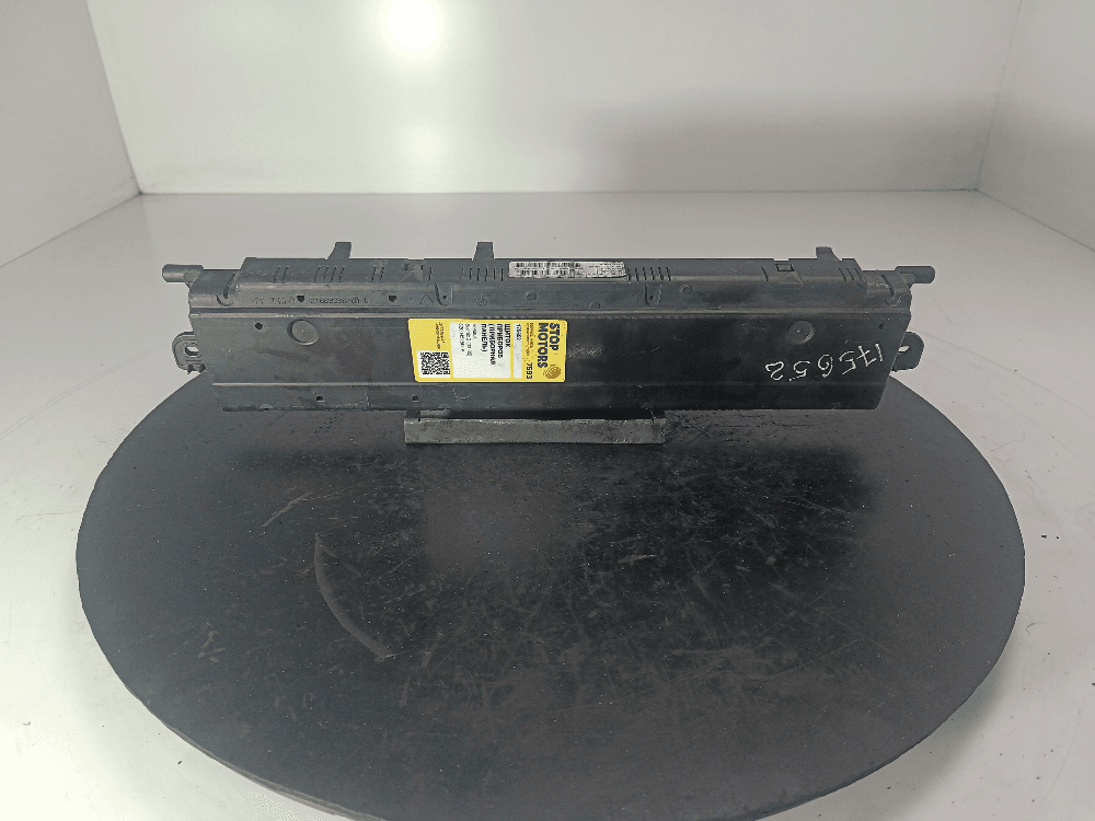 Щиток приборов (приборная панель) к Renault Scenic 2 (03-06)