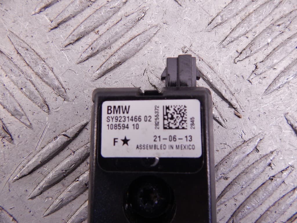 Усилитель антенны к BMW i3 I01 (13-17)
