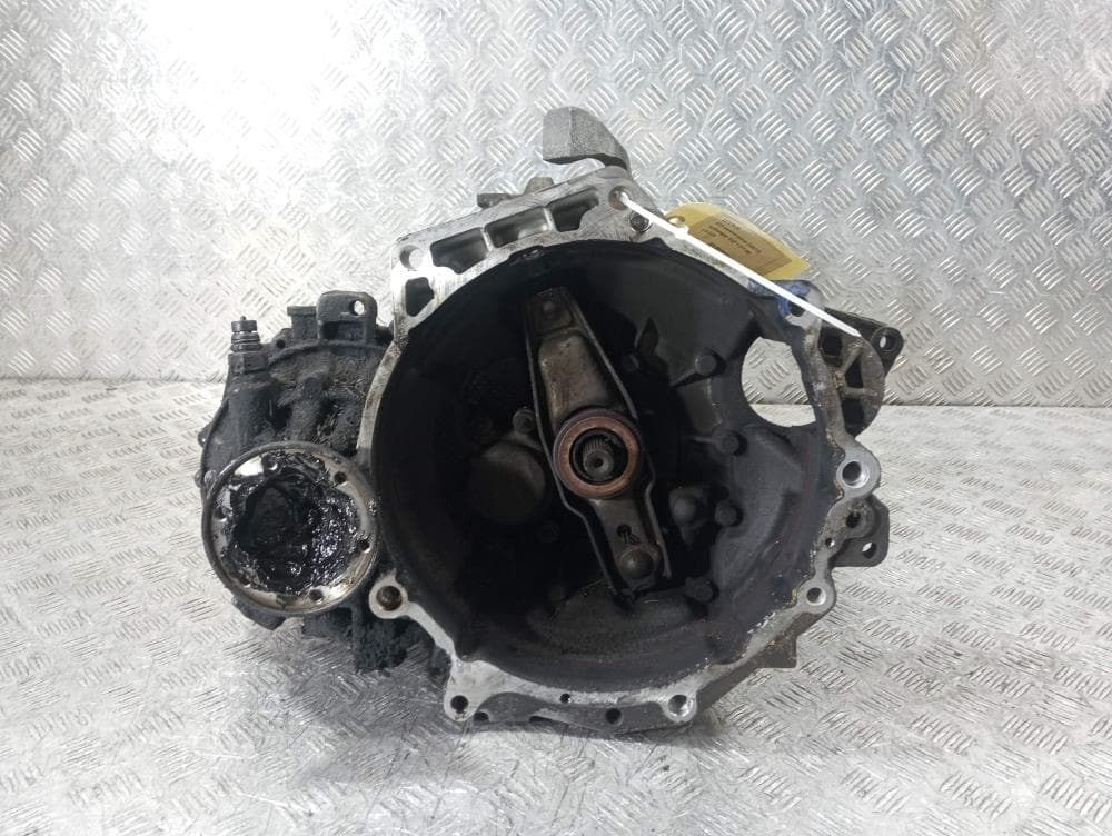 КПП механическая (МКПП) к Volkswagen Golf 4 (97-06)