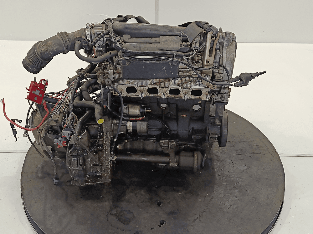 Двигатель к Renault Scenic 2 (03-06)
