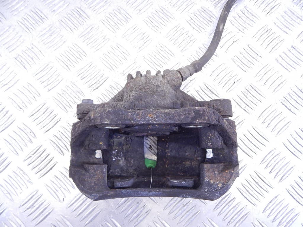 Суппорт передний правый к Peugeot 206 1 (98-03)