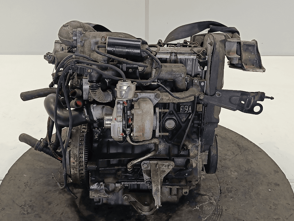 Двигатель к Renault Scenic 2 (03-06)