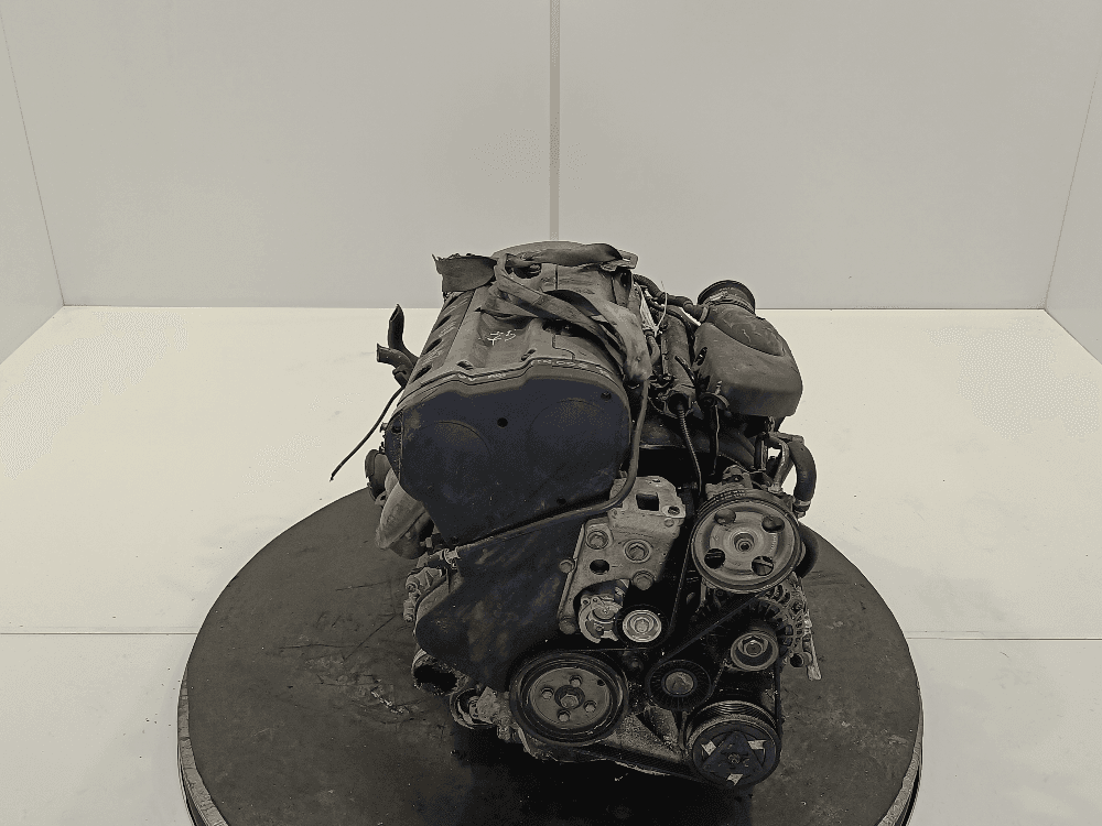 Двигатель к Citroen C5 1 (01-04)