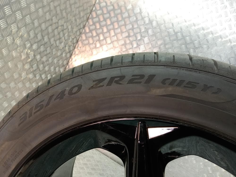 Диск литой к Lamborghini Urus (18-24)