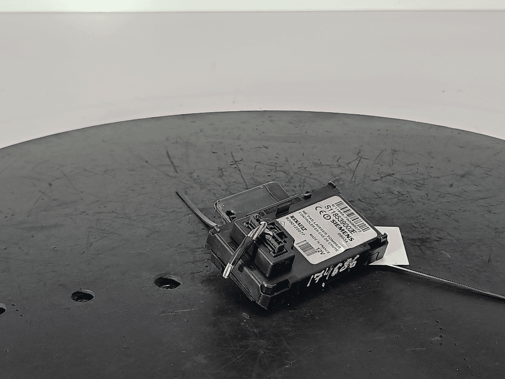 Замок зажигания к Renault Scenic 2 (03-06)