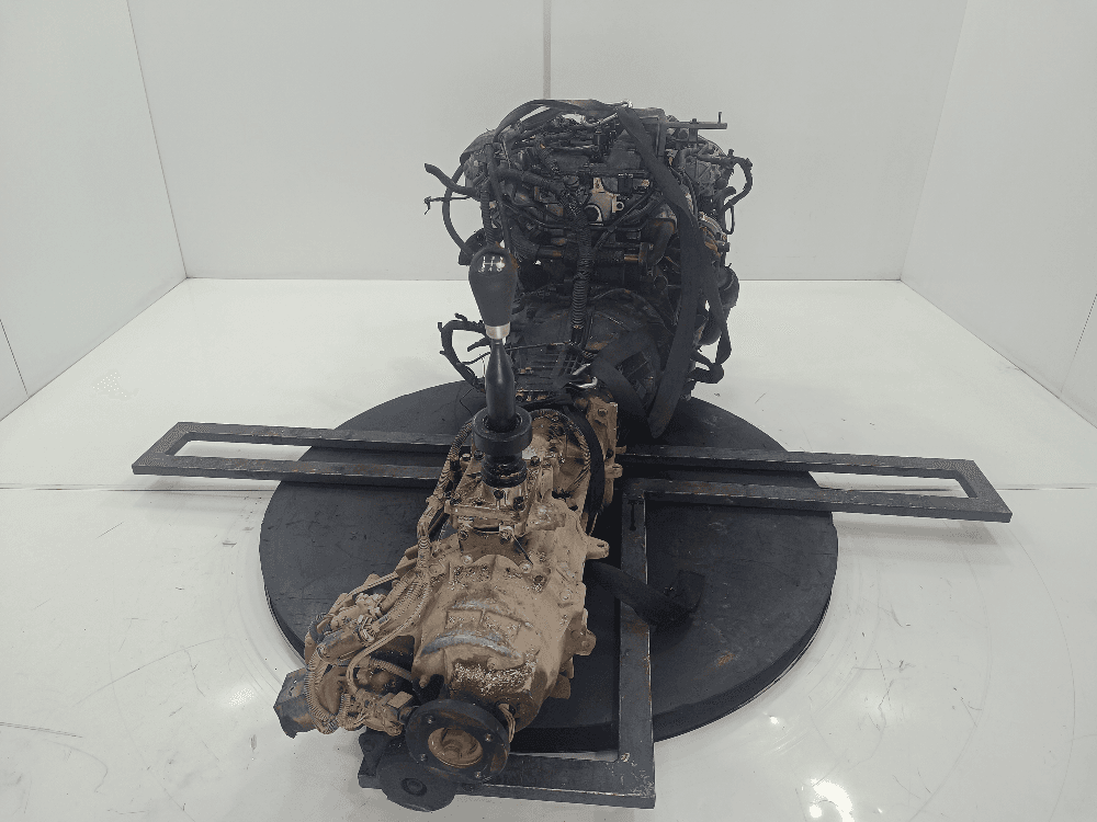 Двигатель к Kia Sorento 1 (02-06)