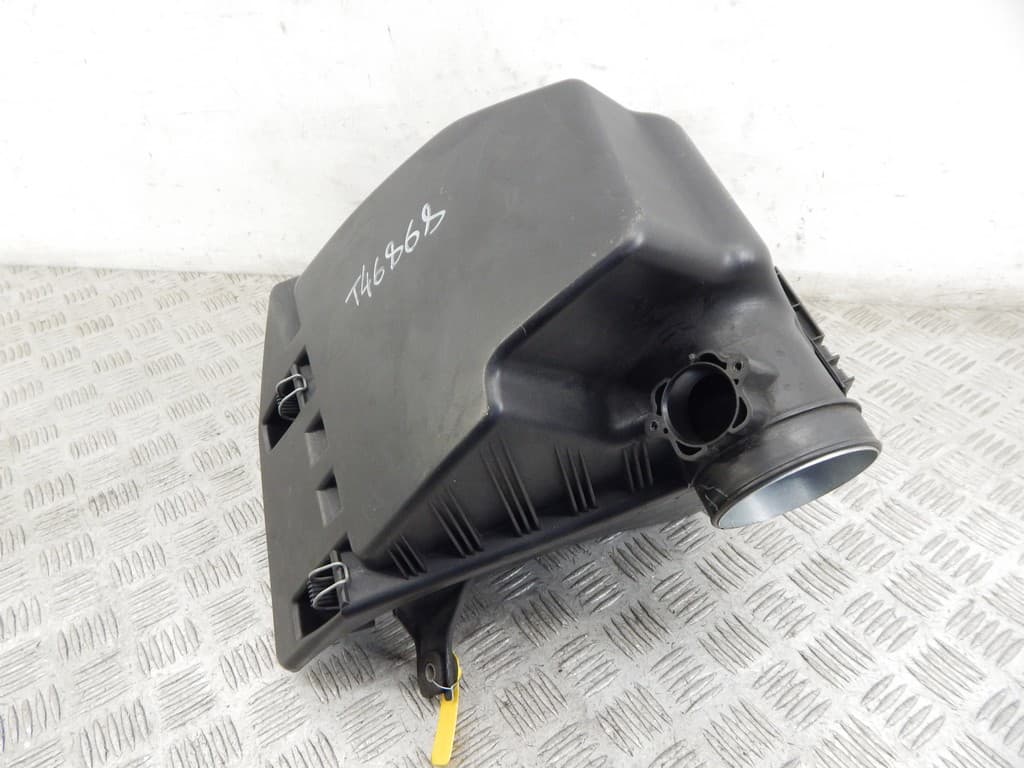 Корпус воздушного фильтра к BMW 5 E60/E61 (02-07)